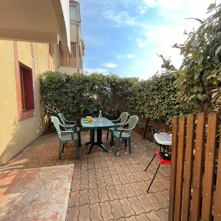 Apartment 2 Pieces Avec Terrasse, Parking, Proche Et Centre - Fr-1-225d-179 *