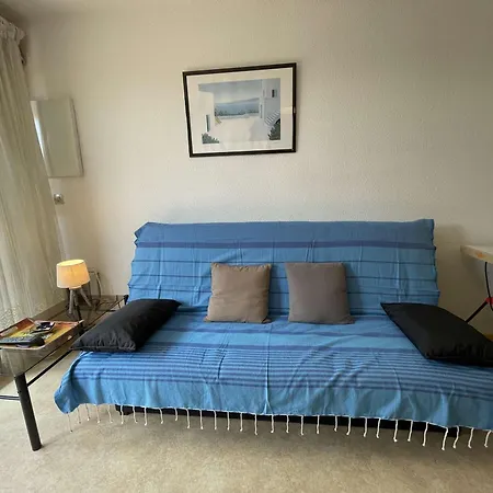 2 Pieces Avec Terrasse, Parking, Proche Et Centre - Fr-1-225d-179 Apartment